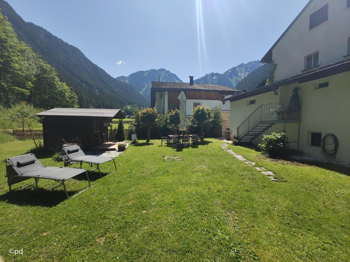 Alpenchalet Dona Partenen Eksteriør billede